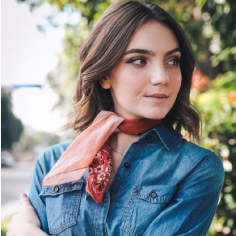 Chic Western two toned scarf - Picture 3 of 4